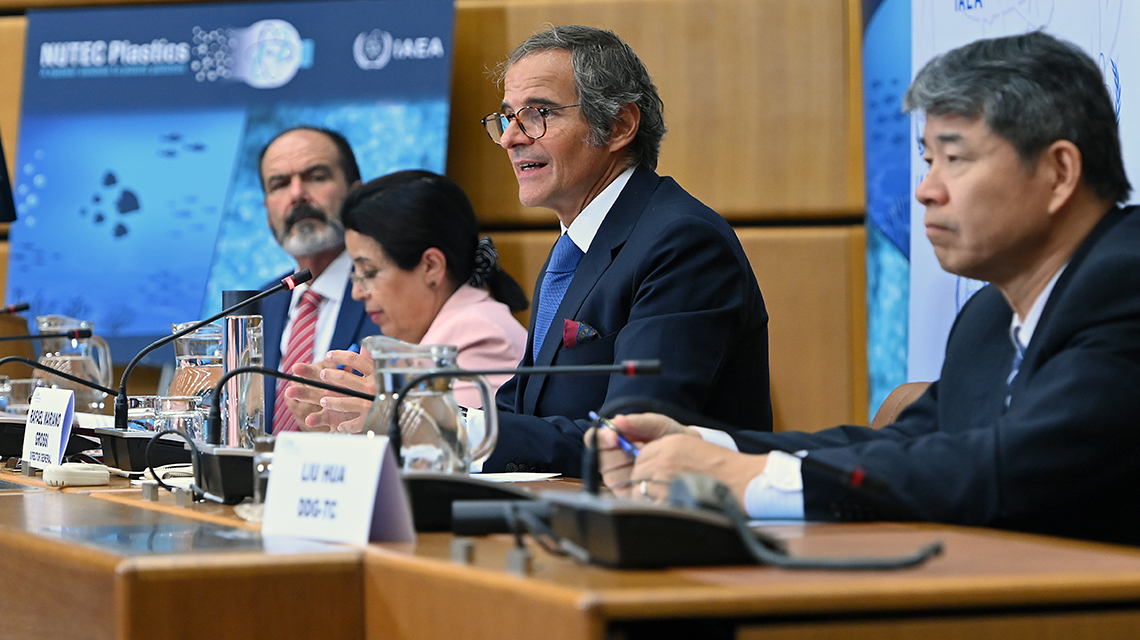 Nutec Plastics Roundtable Highlights Nuclear Solutions To Address Plastic Pollution In The Americas Iaea Nutec Plastics Roundtable Highlights, When Were The Three Round Table Conference Held