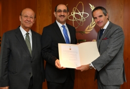 Syria deposits Instruments of Accession to the CPPNM and Ratification of its Amendment HE Mr. Bassam Sabbagh, Resident Representative of Syria to the IAEA, deposits Syria’s Instrument of Accession to the Convention on the Physical Protection of Nuclear Material (CPPNM) and ratification of its Amendment with Rafael Mariano Grossi, IAEA Director General at the Agency headquarters in Vienna, Austria. 5 December 2019. Far left, Dr Ibrahim Othman, Director General, Atomic Energy Commission of Syria.