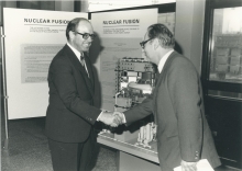 Ambassador Oleg Khlestov, Resident Representative of the former Soviet Union to the IAEA (right) shaking hands with Hans Blix, IAEA Director General (1981-1997), during the donation of the T-10 tokamak model.
T-10 tokamak was developed in the D.V. Efremov Research Institute for Electro-physical Apparatus under the scientific direction of the I.V. Kurchatov Institute for Nuclear Energy.
(IAEA Archives/Credit: IAEA)