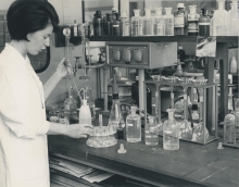Two samples of milk ash are analysed for the radioactive isotope strontium 90 by Annedore Meeves. Precipitation of iron hydroxide as scavenger for certain radioisotopes interfering with the strontium analysis. February 1962. Please credit IAEA