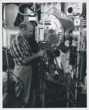 Technician at the beam entry end of ASTRON.
(IAEA Archives/Credit: Photo: USAEC/San Francisco, Operations Office, USA)