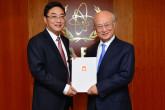 The new Resident Representative of China, Shi Zhongjun, presented his credentials to IAEA Director General Yukiya Amano in Vienna, Austria, on 4 May 2016.