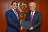 The new Resident Representative of Yemen, Haytham Shoja’aadin, presented his credentials to IAEA Director General Yukiya Amano at the IAEA headquarters in Vienna, Austria on 16 January 2017.