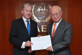 The new Resident Representative of Ireland, Thomas Hanney, presented his credentials to IAEA Director General Yukiya Amano at the IAEA headquarters in Vienna, Austria on 17 January 2017.
