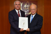  <br>
The new Resident Representative of Iraq to the IAEA, Jabir Habeb Jabir Hemaidawi, presented his credentials to IAEA Director General Yukiya Amano at the IAEA headquarters in Vienna, Austria, on 1 March 2018.
 </br>
 <br>
جابر حبيب جابر الحميداوي
الممثل المقيم الجديد للعراق لدى الوكالة الدولية للطاقة الذرية، جابر حبيب جابر الحميداوي، يُقدم وثائق اعتماده إلى مدير عام الوكالة السيد يوكيا أمانو في مقرّ الوكالة الرئيسي في فيينا في النمسا، 1 آذار/مارس 2018
 </br>
