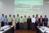 IAEA Director General Yukiya Amano met with staff and senior officials of the Ministry of Agriculture, Livestock and Irrigation during his official visit to Myanmar on 29 June 2017. 