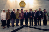 IAEA Director General Yukiya Amano with staff from Bogor Agricultural University and BATAN, during his official visit to Jakarta, Indonesia. 5 February 2018