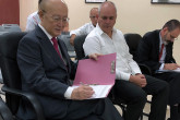 IAEA Director General Yukiya Amano signed the official guest book during his official visit to the Center of Medical-Surgical Research (CIMEQ) in  Havana, Cuba, 17 May 2019.