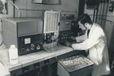 Analysing the concentration of stable elements in marine samples (water, plants, animals, sediments) with the recently acquired atomic absorption spectrophotometer. 1960-1966. Please credit IAEA/HOLZINGER Heribert
