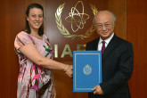 Presentation of credentials by the new Resident Representative of San Marino, Ms Elena Molaroni, to IAEA Director General Yukiya Amano. IAEA, Vienna, Austria, 21 August 2014.