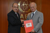 The new Resident Representative of Malaysia, Dato’ Adnan Bin Othman, presents his credentials to IAEA Director General Yukiya Amano in Vienna, Austria on 23 April 2015. 