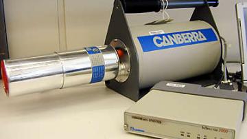 Some multi-channel analyzers are specifically designed to measure
uranium and whether it has been enriched. Photo Credits: Dean Calma/IAEA Nov 2002
