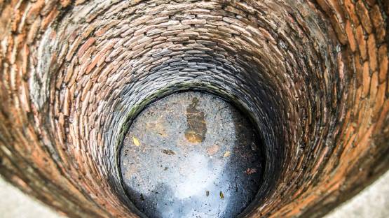 An old water well in Thailand. A new IAEA research project focusses on the combined use of environmental water, gaseous and pollutant isotope tracers to better understand the vulnerability to pollution of shallow aquifer systems.