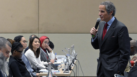 IAEA Director-General, Rafael Mariano Grossi, welcomes participants at the annual session of the Nuclear Law Institute, held in Vienna, Austria. 